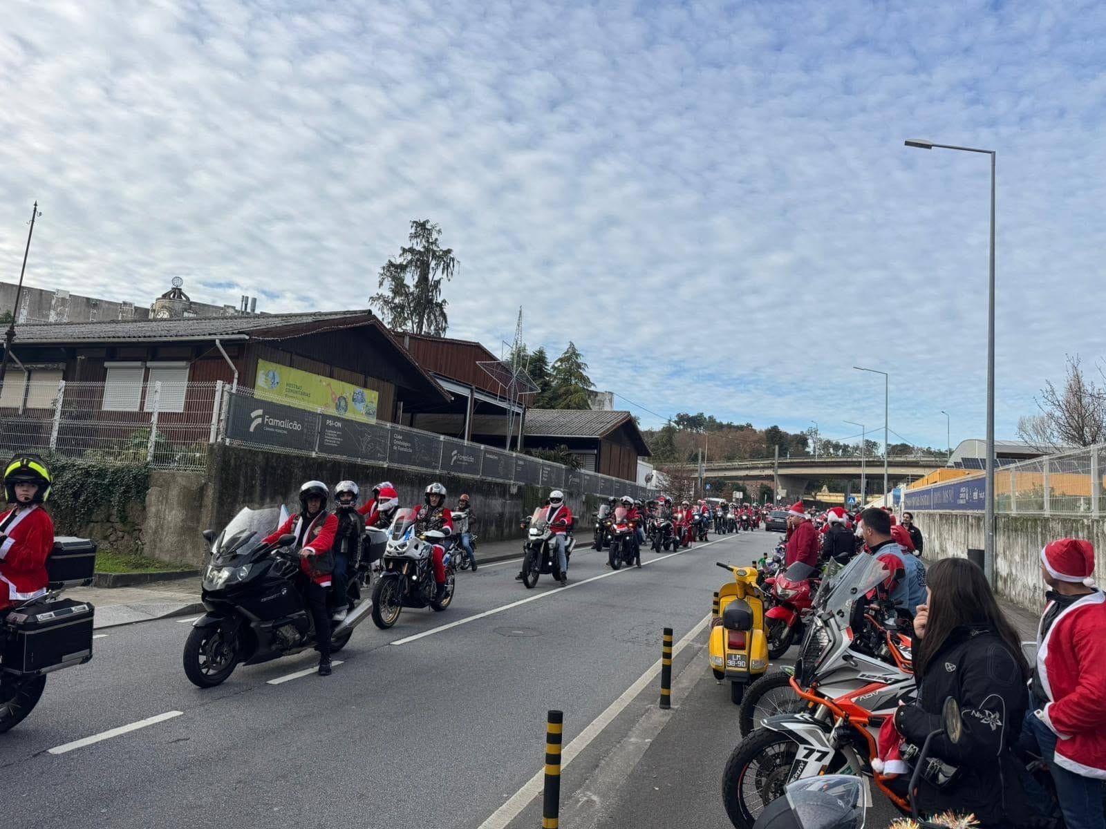 Desfile Motard de Pais Natal 2025 - foto 2
